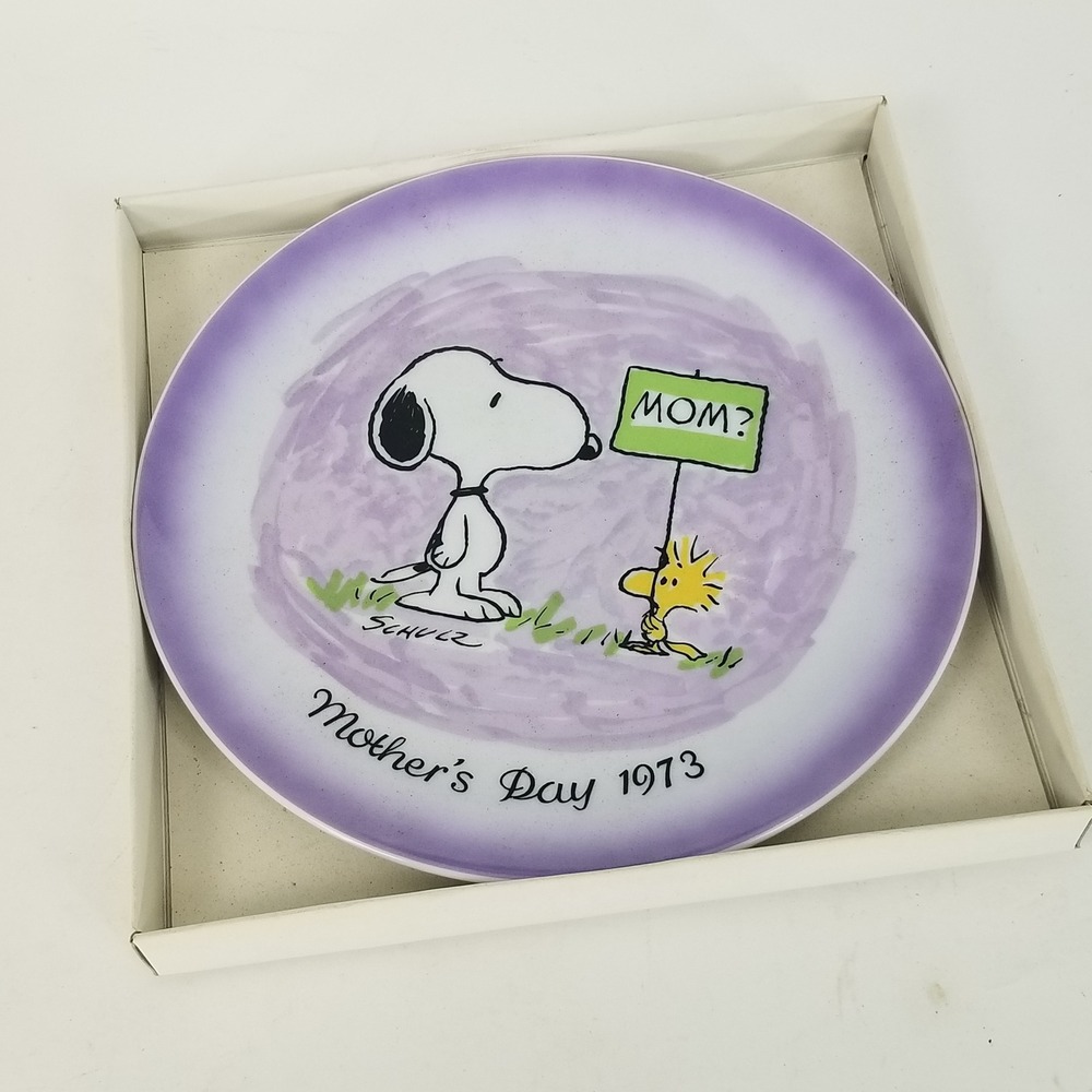 Schmid Peanuts‎ Plate 7.5in Purple Mother's Day 1973 Snoopy Woodstock Sign